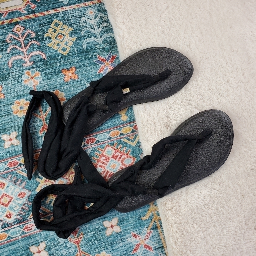 Sanuk Yoga Slinget Black Sandal Slip on Ankle Strap US 7